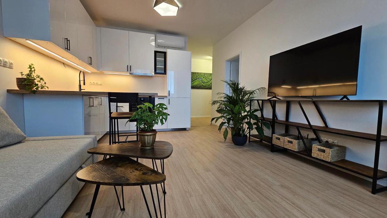 2 Room Apartment With Terrace, New Building, 413 Bratislava Eksteriør billede